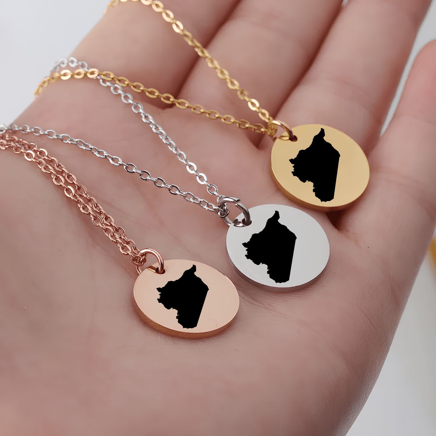 Syria Country Map Necklace - Personalizable Jewelry