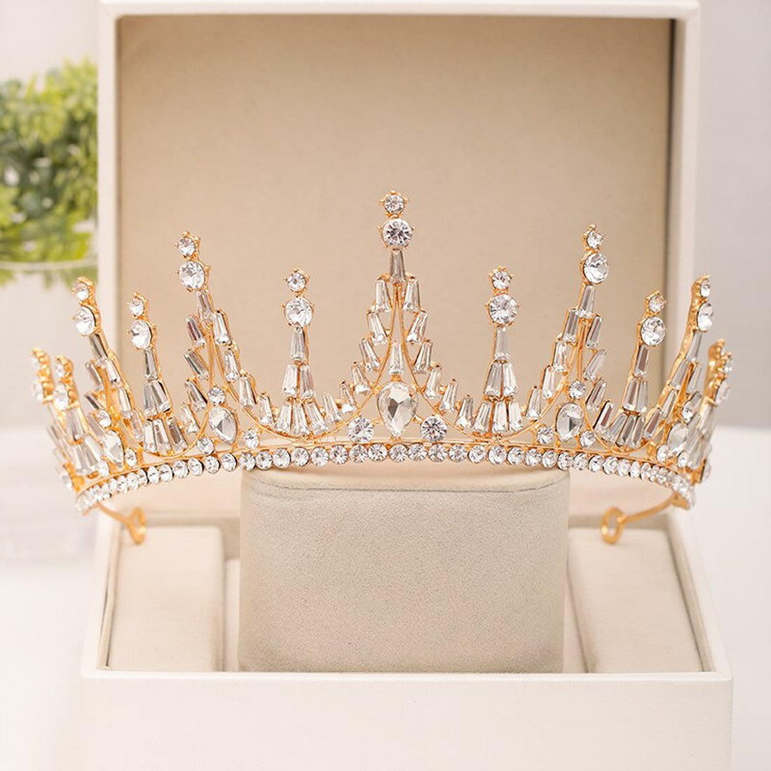 The New Wedding crown Woman Tiara Baroque crystal Rhinestone ornaments Wedding Bridal Crowns
