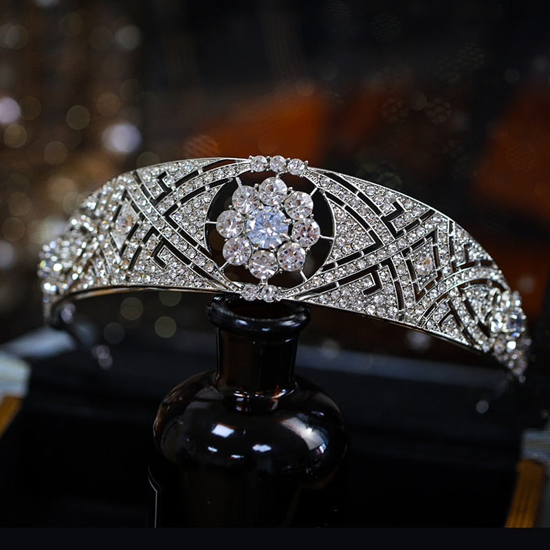 Gorgeous Rhinestone Crowns Tiara de Noiva Meghan Markle Wedding Women Crystal Bridal Crown Tiaras