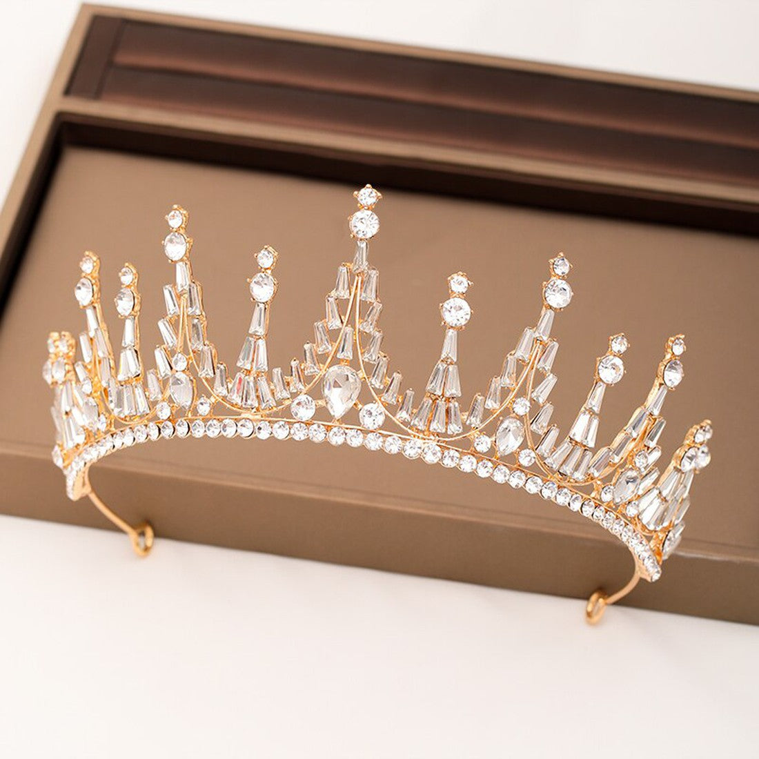 The New Wedding crown Woman Tiara Baroque crystal Rhinestone ornaments Wedding Bridal Crowns