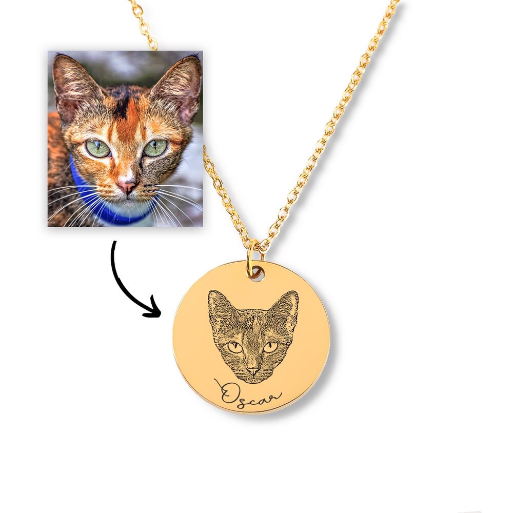 Cat Portrait Necklace - Personalizable Jewelry